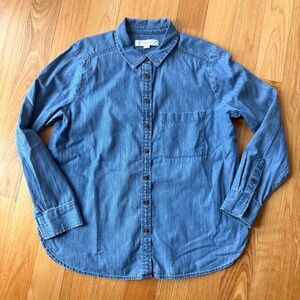 Loft Chambray Button Down Top Size Medium